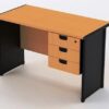 meja kantor minimalis